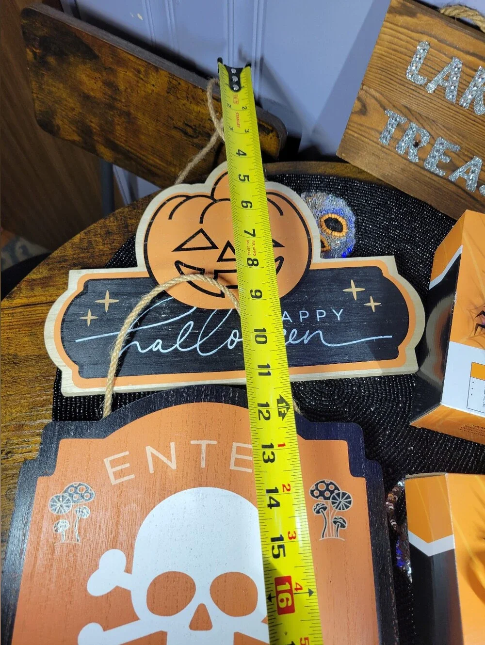 Halloween lot of 4 items 2 Wooden Signs 2 battery op tinsel decor